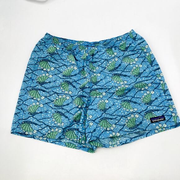 Patagonia blue pattern baggie shorts - Picture 2 of 4
